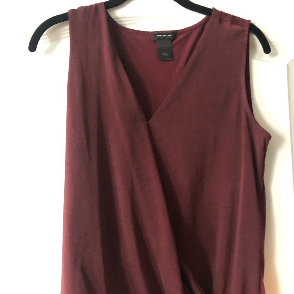 Ann Taylor maroon tank